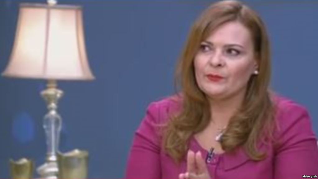 عزة الحناوي