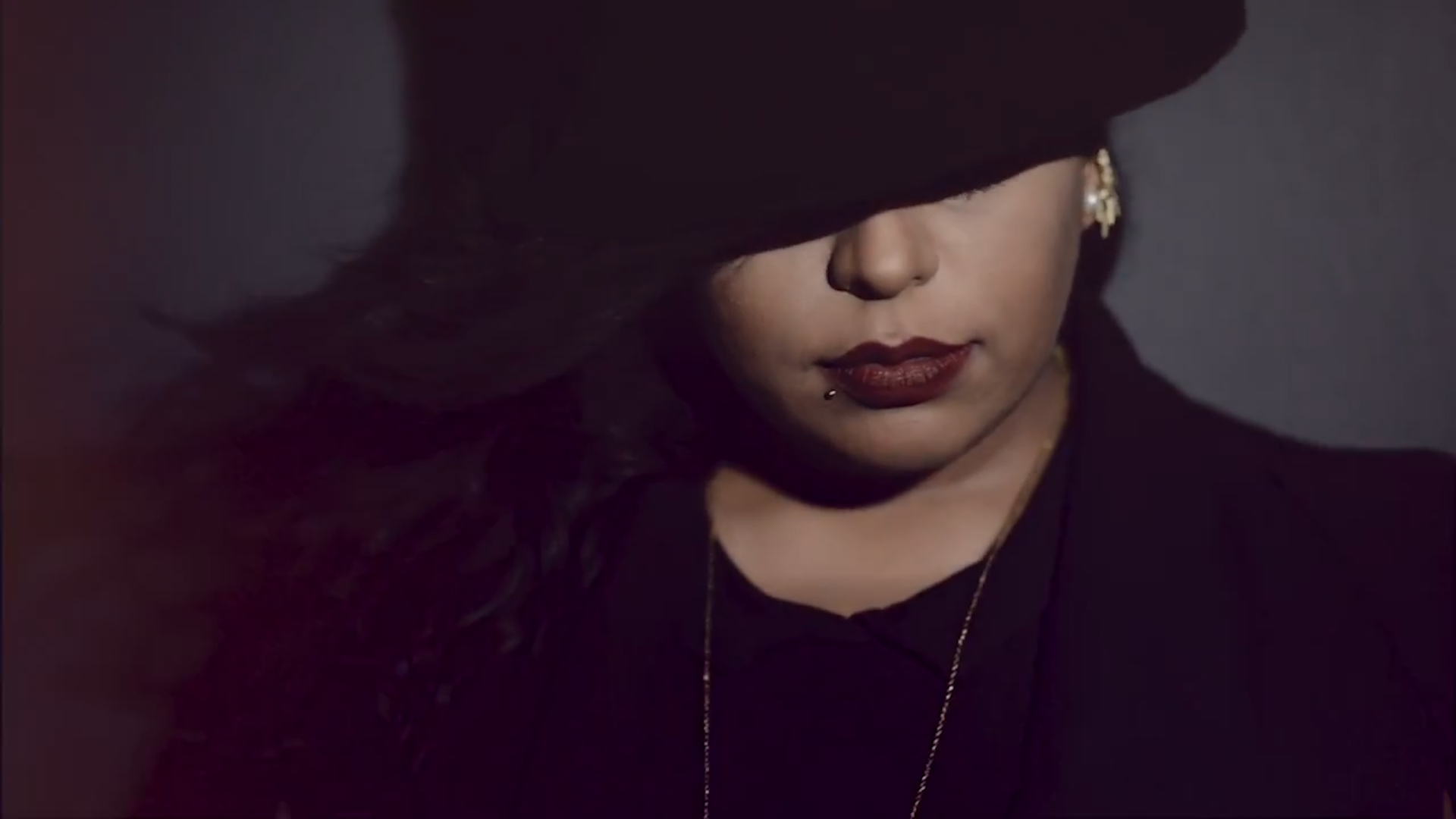 لولوة الشريف أول سعودية تغني في مهرجان عام بالسعودية