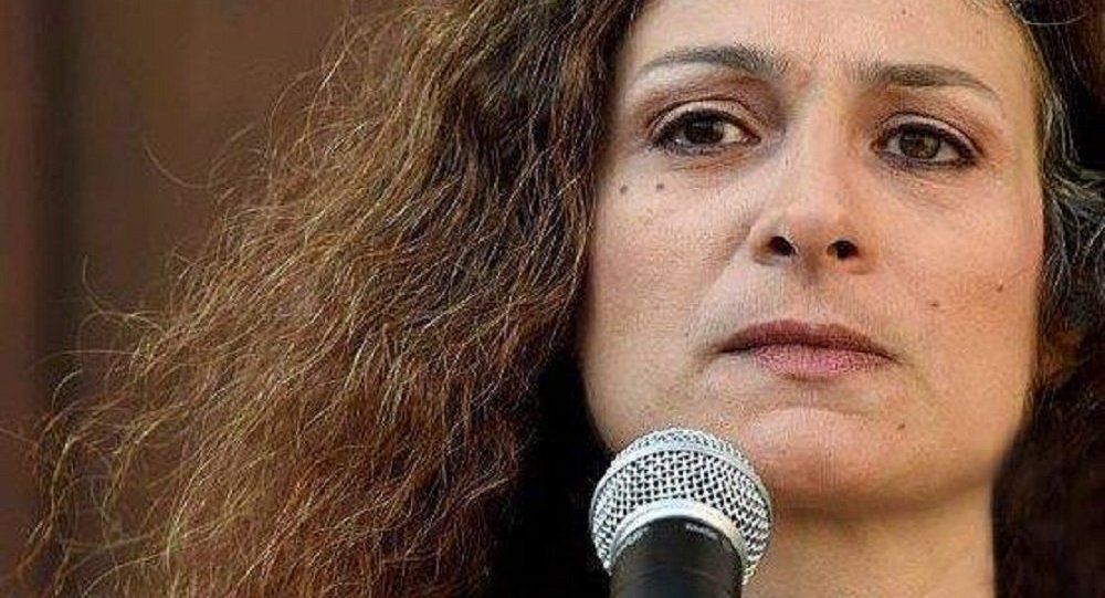 الراحله مي سكاف