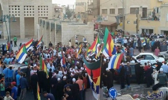 أهالي السويداء يطردون المحافظ ومسؤلي نظام الأسد خارج المنطقة 