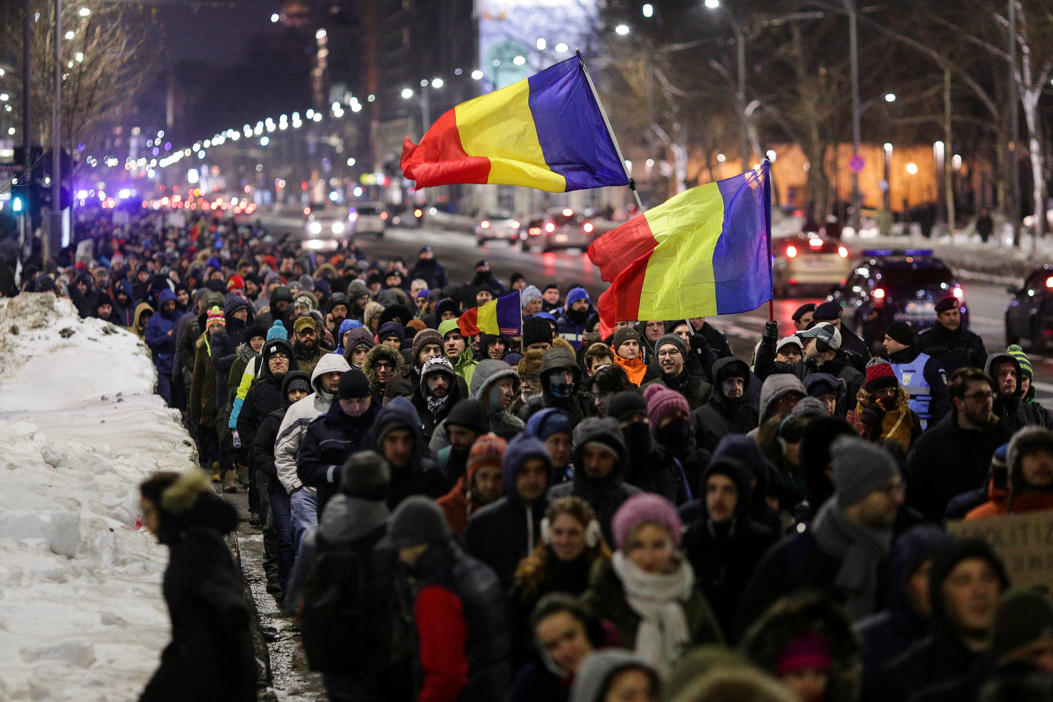   رومانيا تقر قانونا يشرع الكسب غير المشروع  والشعب يرد بالتظاهر
