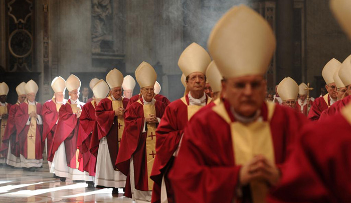 الفاتيكان: انتهاكات قاصرين في الكنيسة الكاثوليكية "عار "