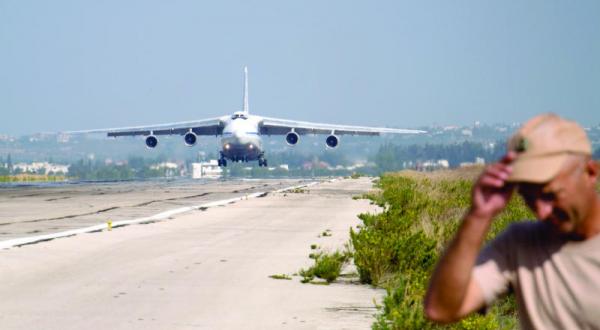 روسيا تقيد الحركة الجوية والبحرية قبالة السواحل السورية  