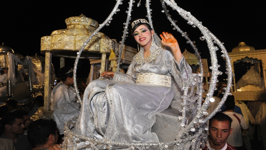   وكالات الزواج بالمغرب...ورب ميعاد خير من ألف صدفة  