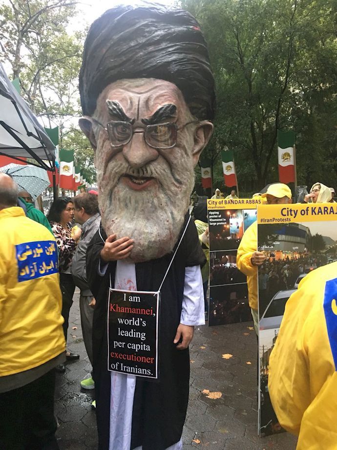 متظاهرون ايرانيون ضد روحاني امام الامم المتحدة