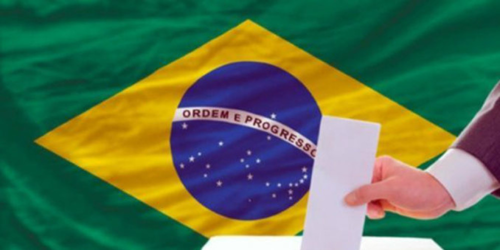 البرازيل تختار رئيسا جديدا في انتخابات يصعب التنبؤ بنتائجها