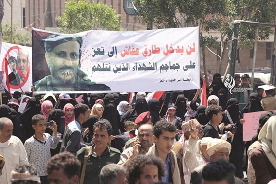 تعز تنتفض ضد سياسات التحالف السعودي الإماراتي