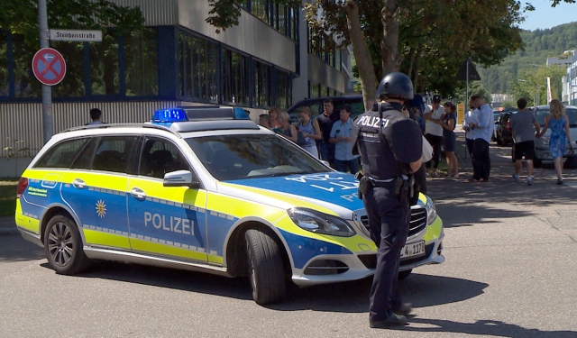 الشرطة الألمانية: احتجاز رهائن في محطة القطار الرئيسية بكولونيا