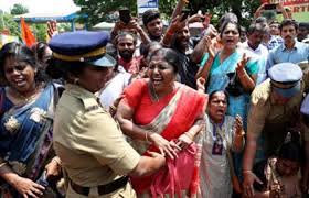 احتجاجات ضد دخول النساء لمعبد في الهند