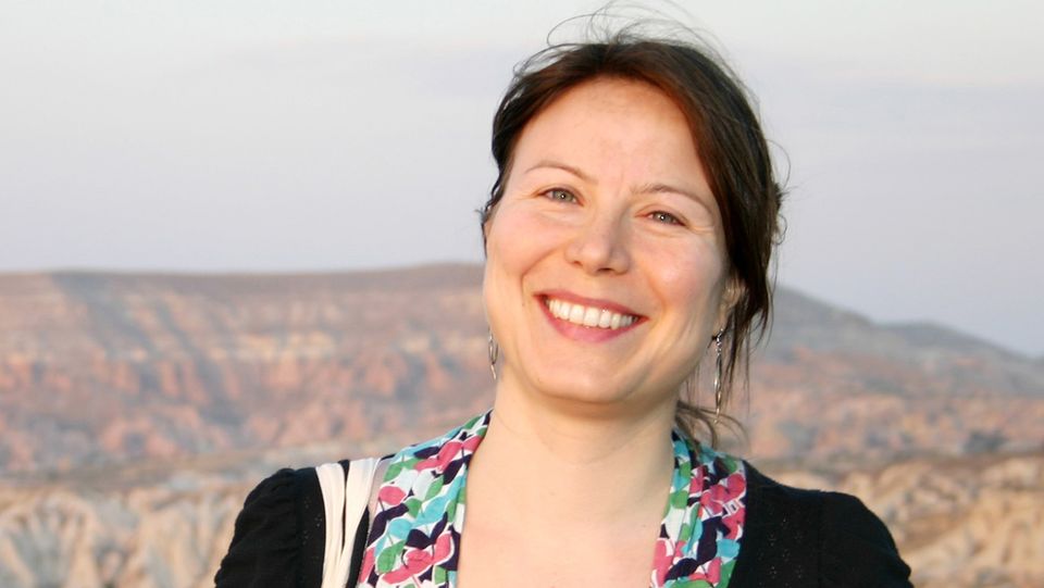 ايلا البيراق