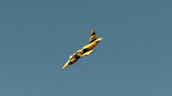 الدفاعات السورية تتصدى لقصف جوي في محيط مطار دمشق 