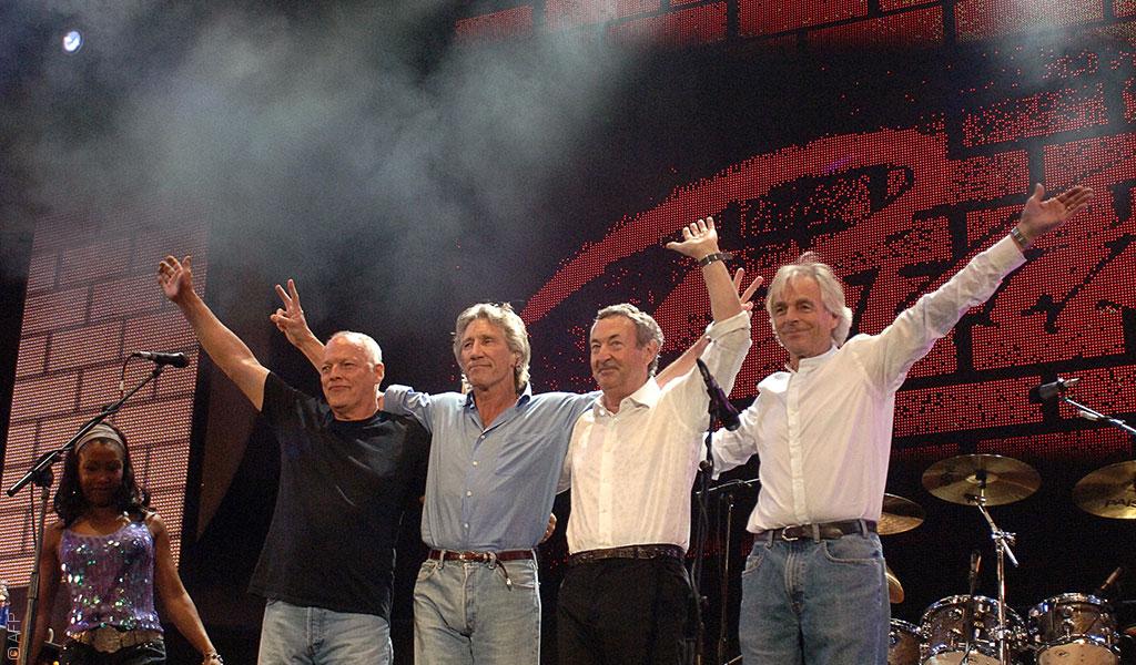 فرقة بينك فلويد تتراجع عن إلغاء جولتها إسرائيل