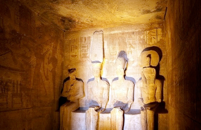 تعامد الشمس على معبد الدير البحري بعيد سيدة السعادة حتحور