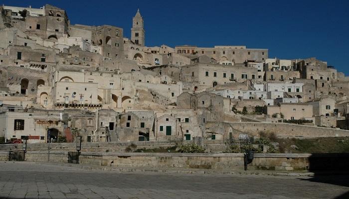 ماتيرا الإيطالية