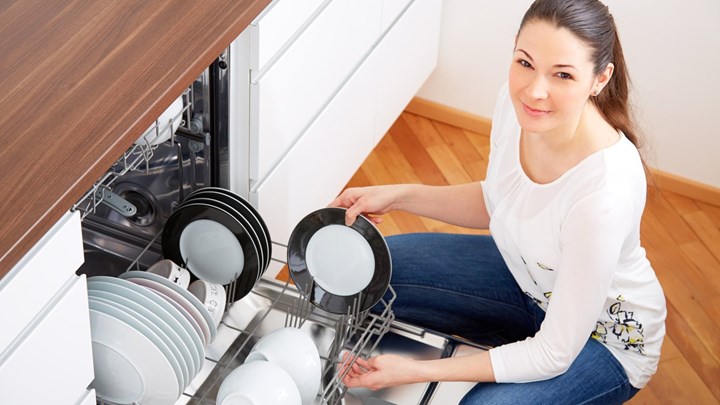 ترتيب منزلك يجعلك أكثر سعادة.. ولكن لا تبالغ!