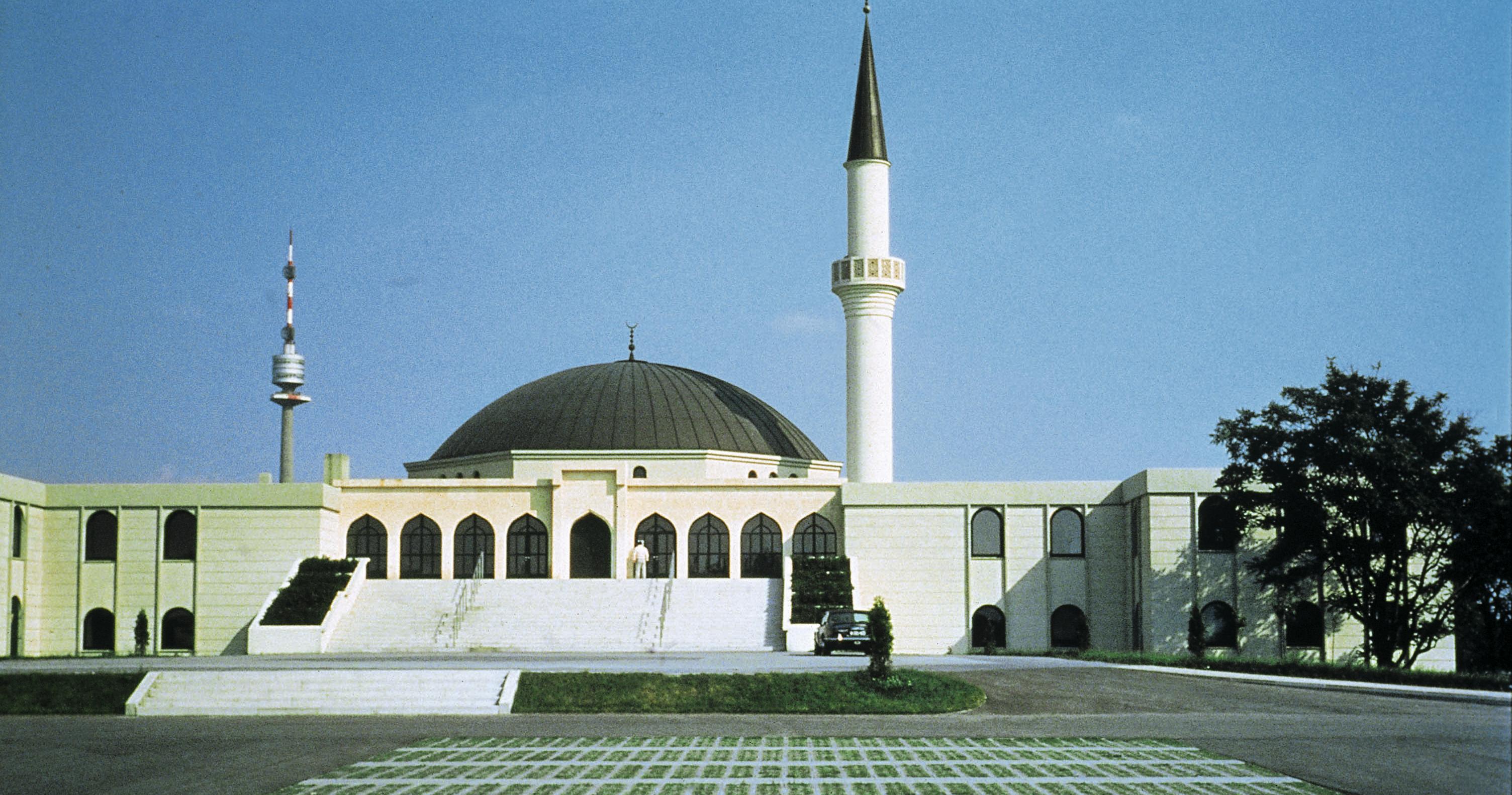 محكمة نمساوية تقضي بعدم غلق المساجد