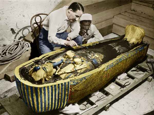  هل بات بمقدور الفرعون الذهبى أن يرقد فى أمان....؟ 