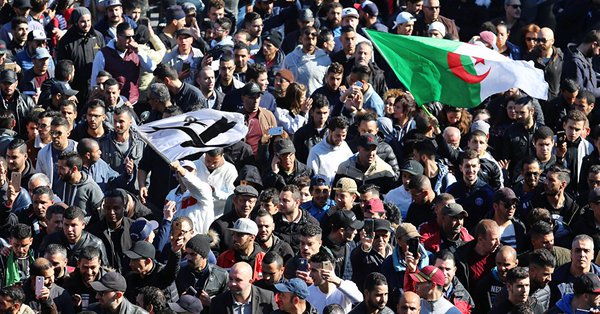  أكبر الأحزاب الإسلامية في الجزائر ترفض قرارات بوتفليقة 