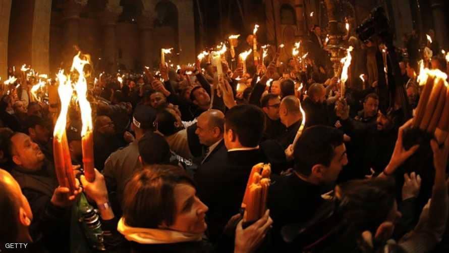 المسيحيون الأرثوذوكس يشاركون باحتفالات"النار المقدسة"في القدس
