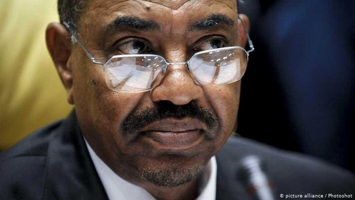 النائب العام السوداني يأمر باستجواب عمر البشير