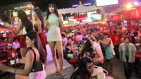 محاكمة مشغلي بيوت دعارة لمتحولين جنسيا من تايلاند في ألمانيا