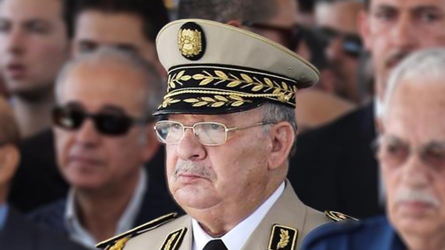  احمد قايد صالح ينفي أية طموحات سياسية  للمؤسسة العسكرية
