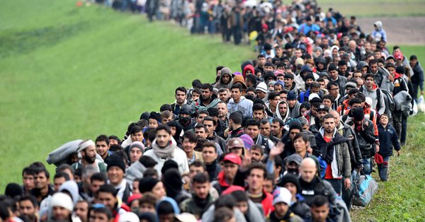 هل تركيا على وشك أن تفتح حدودها أمام اللاجئين باتجاه أوروبا؟