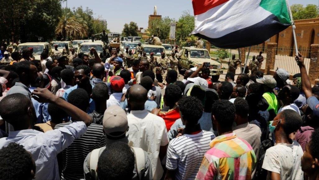 الخرطوم.. تحالف معارض يحذّر من استهداف ميدان الاعتصام