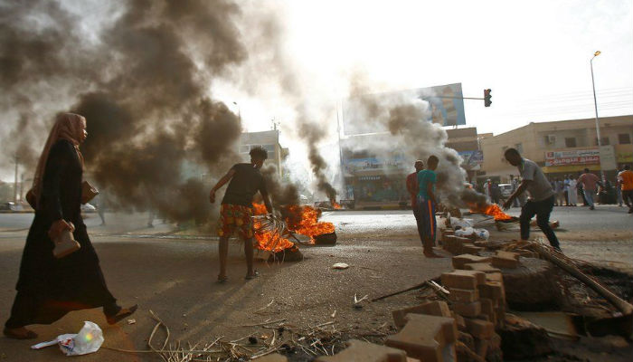 السودان : ارتفاع عدد ضحايا "فض الاعتصام" إلى 30 قتيلا