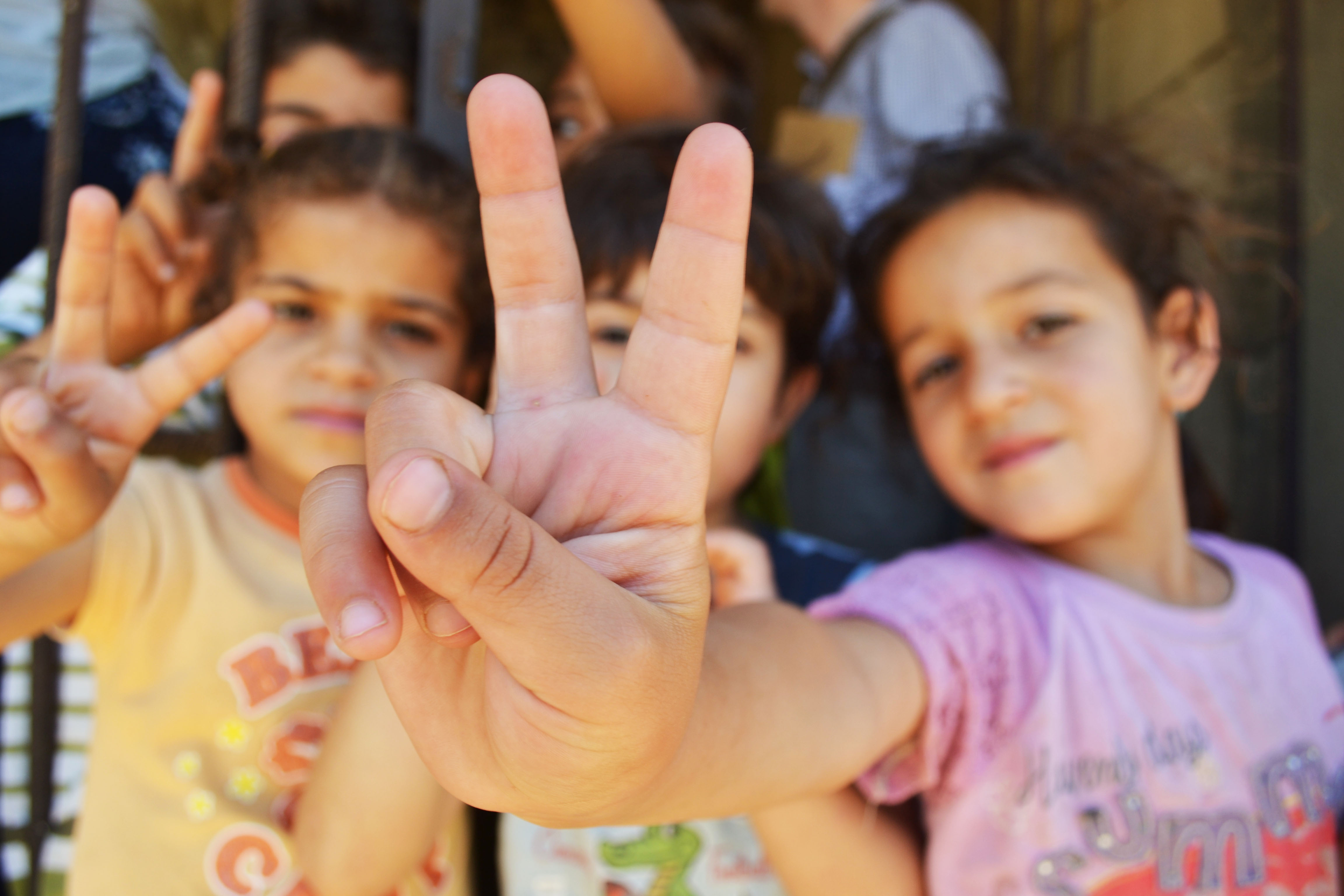 منظمات : 5 آلاف طفل سوري يواجهون خطر التشريد في لبنان