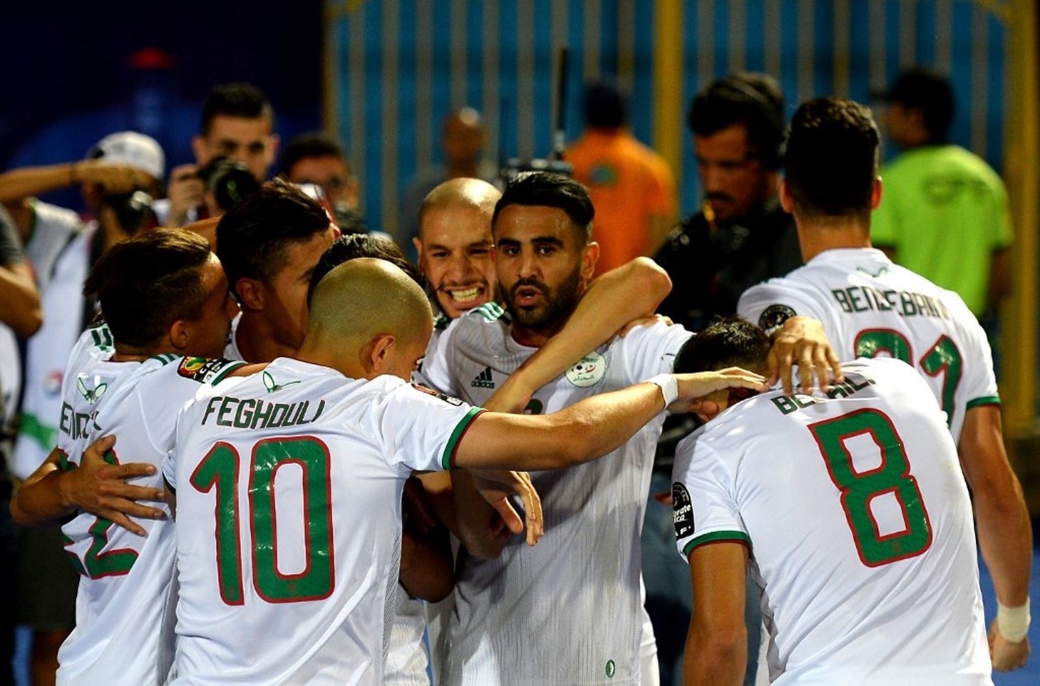  "سحر محرز" يفتن الاعلام الجزائري الذي يتغني ب"الإنجاز البطولي   