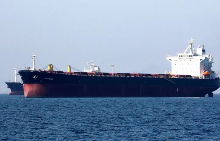 مصدر إماراتي مسؤول ينفي ملكية بلاده لناقلة نفط مختفية