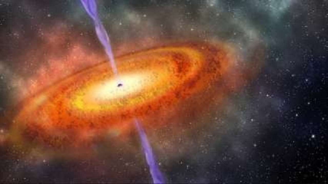 صمود نظرية أينشتاين عن النجم الذي يدور حول الثقب الأسود العملاق