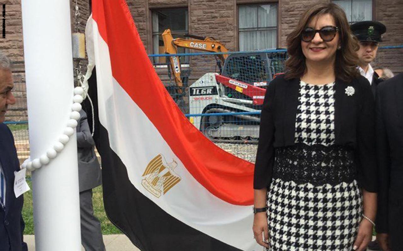 وزيرة الهجرة المصرية تنفي تهديد المعارضين بفيديو "قطع الرقبة" 