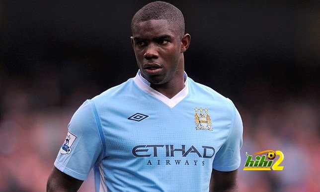   ميكا ريتشاردز يعلن اعتزال كرة القدم بعد معاناة مع الإصابة