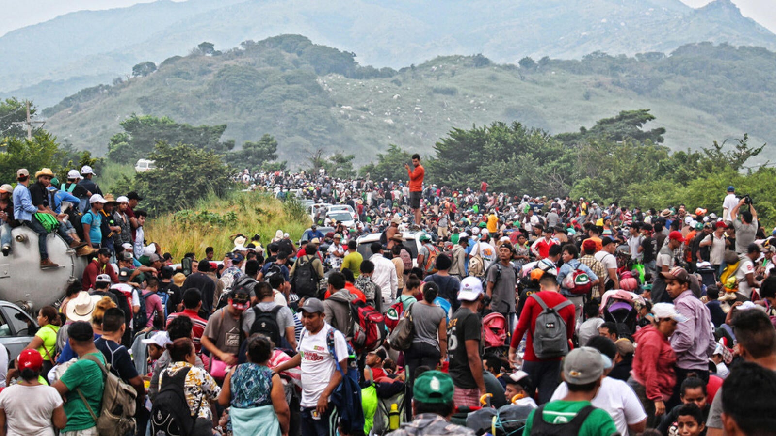 واشنطن فصلت أكثر من 900 طفل عن ذويهم المهاجرين منذ عام واشنطن فصلت أكثر من 900 طفل عن ذويهم المهاجرين منذ عام