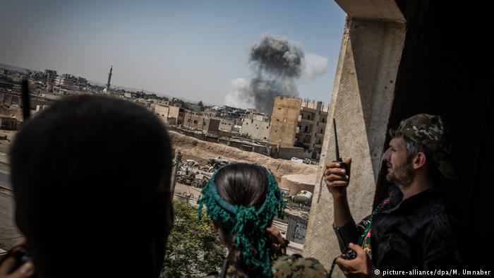 استهداف مقر أمني تابع لقوات سورية الديمقراطية بمدينة الرقة