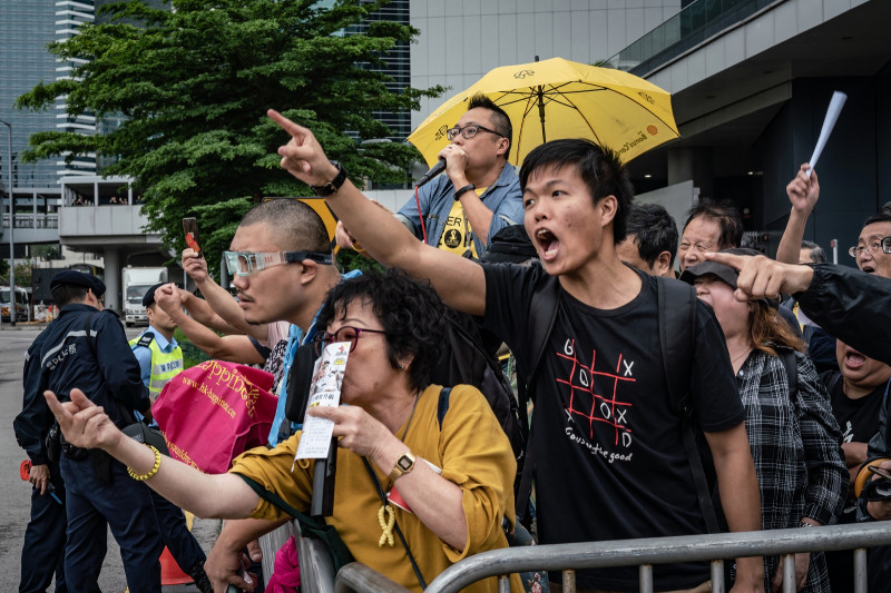 التدخل بالقوة لقمع احتجاجات هونج كونج أحد خيارات بكين