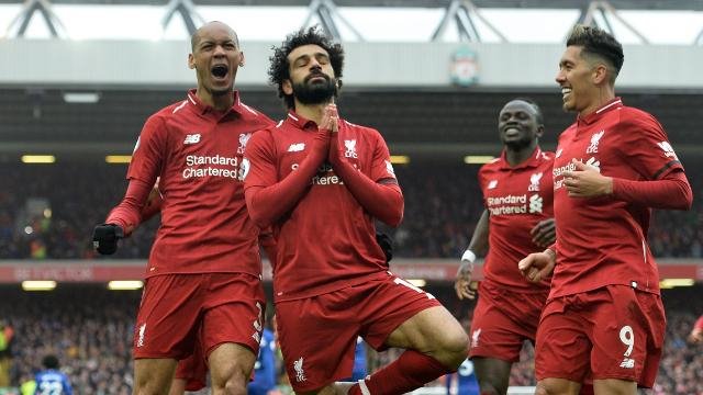 ليفربول يستعيد صدارة الدوري الإنجليزي بفوزه على بيرنلي ليفربول يستعيد صدارة الدوري الإنجليزي بفوزه على بيرنلي