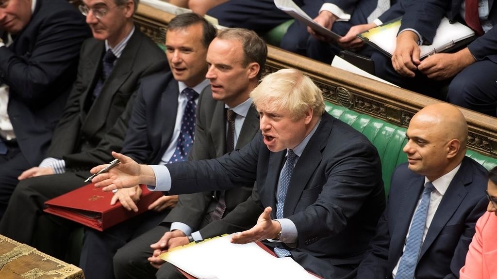 النواب البريطانيون يعتزمون رفض دعوة لإجراء انتخابات قبل تعليق البرلمان