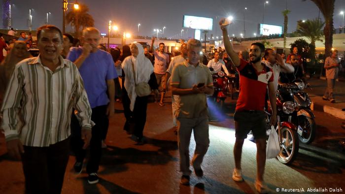 مصر.. حملة قمع لنشطاء وشخصيات بارزة ماذا تخفي وراءها؟