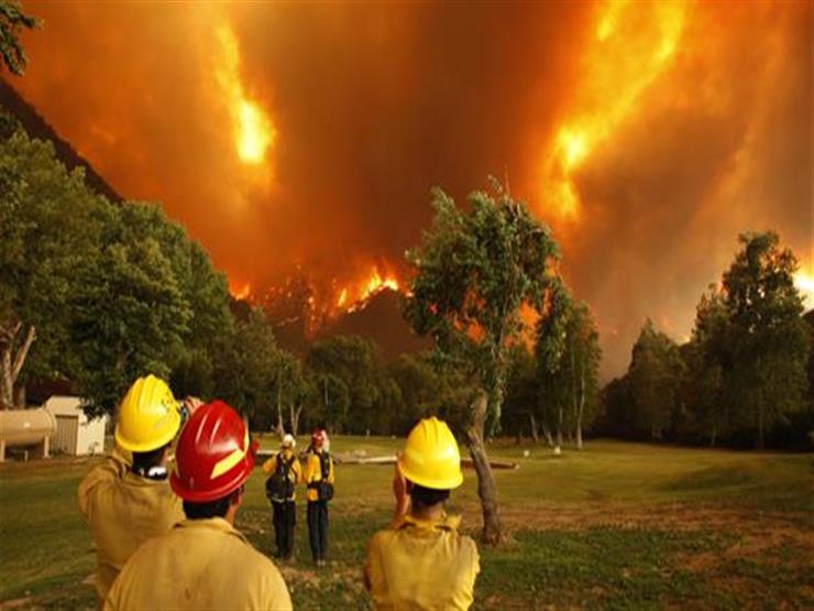 إخلاء 50 ألف شخص آخرين لمنازلهم في كاليفورنيا بسبب حرائق الغابات