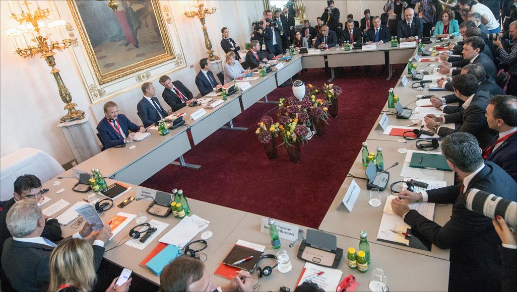  الاتحاد الاوربي يمنح بريطانيا مهلة ثلاثة اشهر لترتيب خروجها