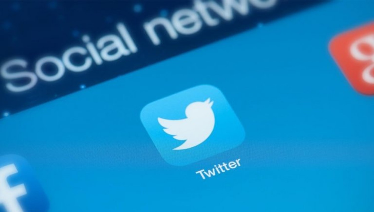 موقع تويتر يحظر الدعاية السياسية اعتبارا من الشهر المقبل