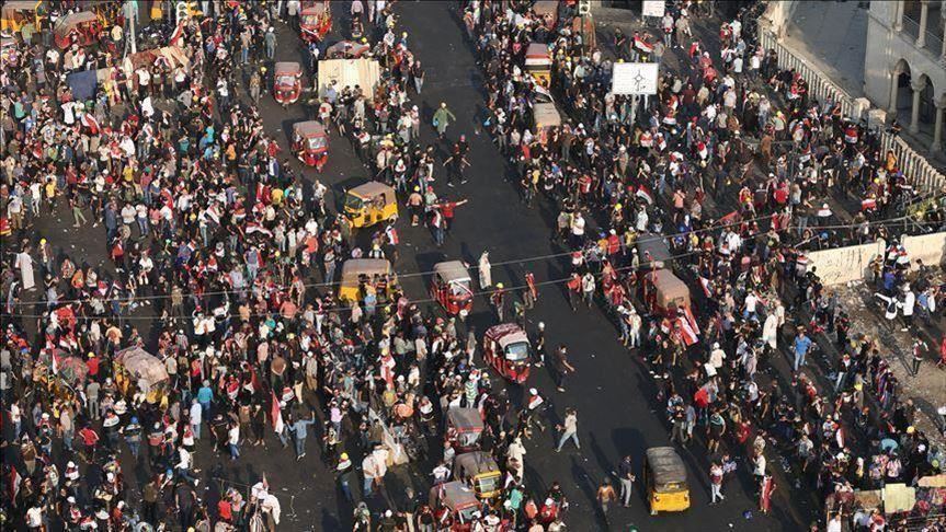 بغداد.. القوات الأمنية تفتح طرق وشوارع أغلقها المحتجون