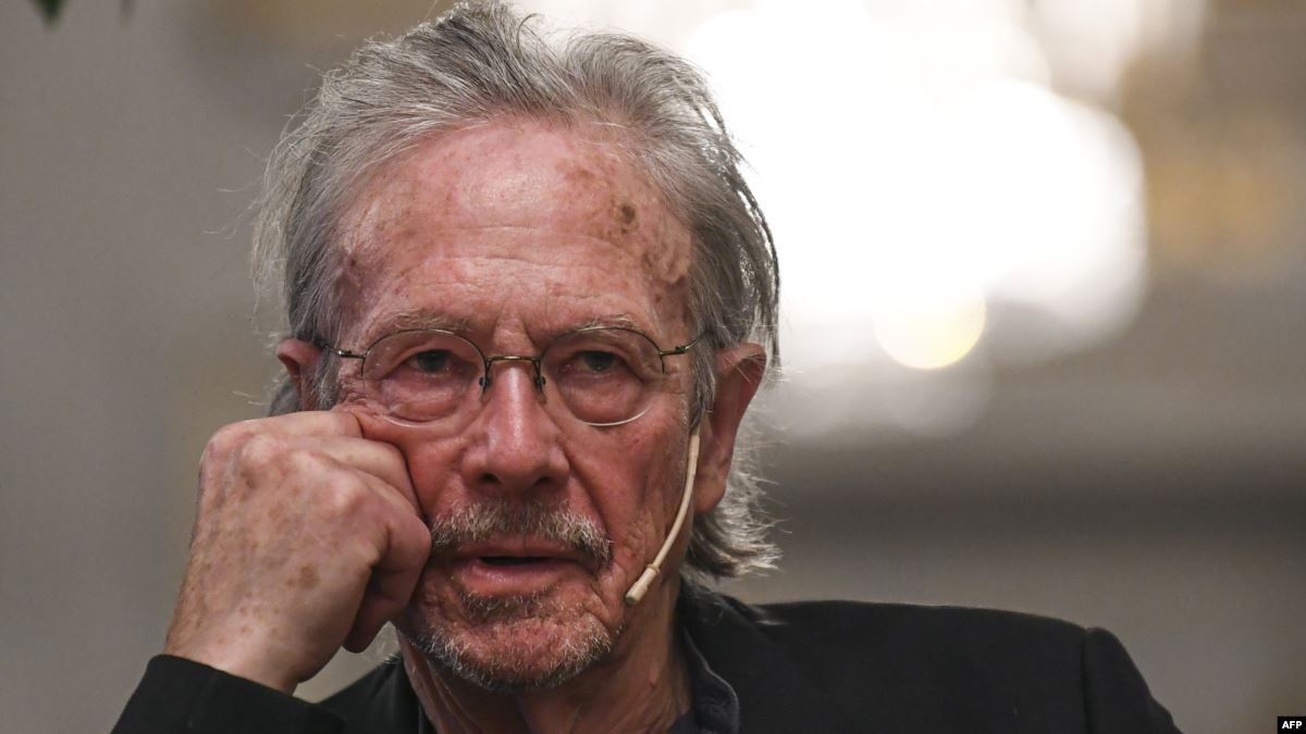 أردوغان ينتقد منح جائزة نوبل للـ "عنصري" هاندكه