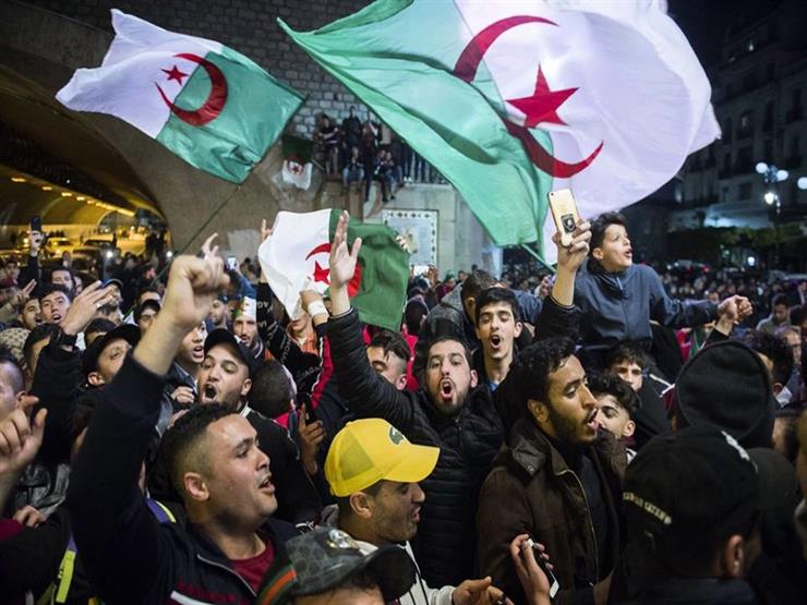 الجزائر تنهي يوما انتخابيا استثنائيا و 41% نسبه التصويت
