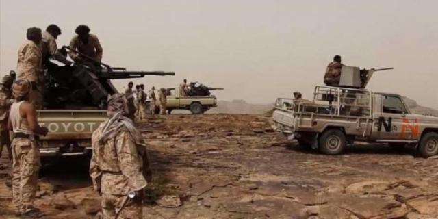 الجيش اليمني يعلن مقتل 15 حوثيا بغارات للتحالف في صعدة