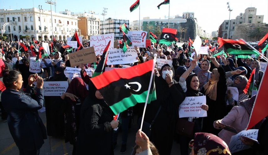 متظاهرون يغلقون ميناء نفطيا رئيسيا في ليبيا قبل مؤتمر برلين