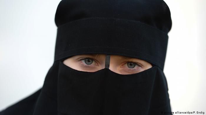محكمة ألمانية تؤكد إلغاء حظر دخول تلميذة لمدرستها بالنقاب